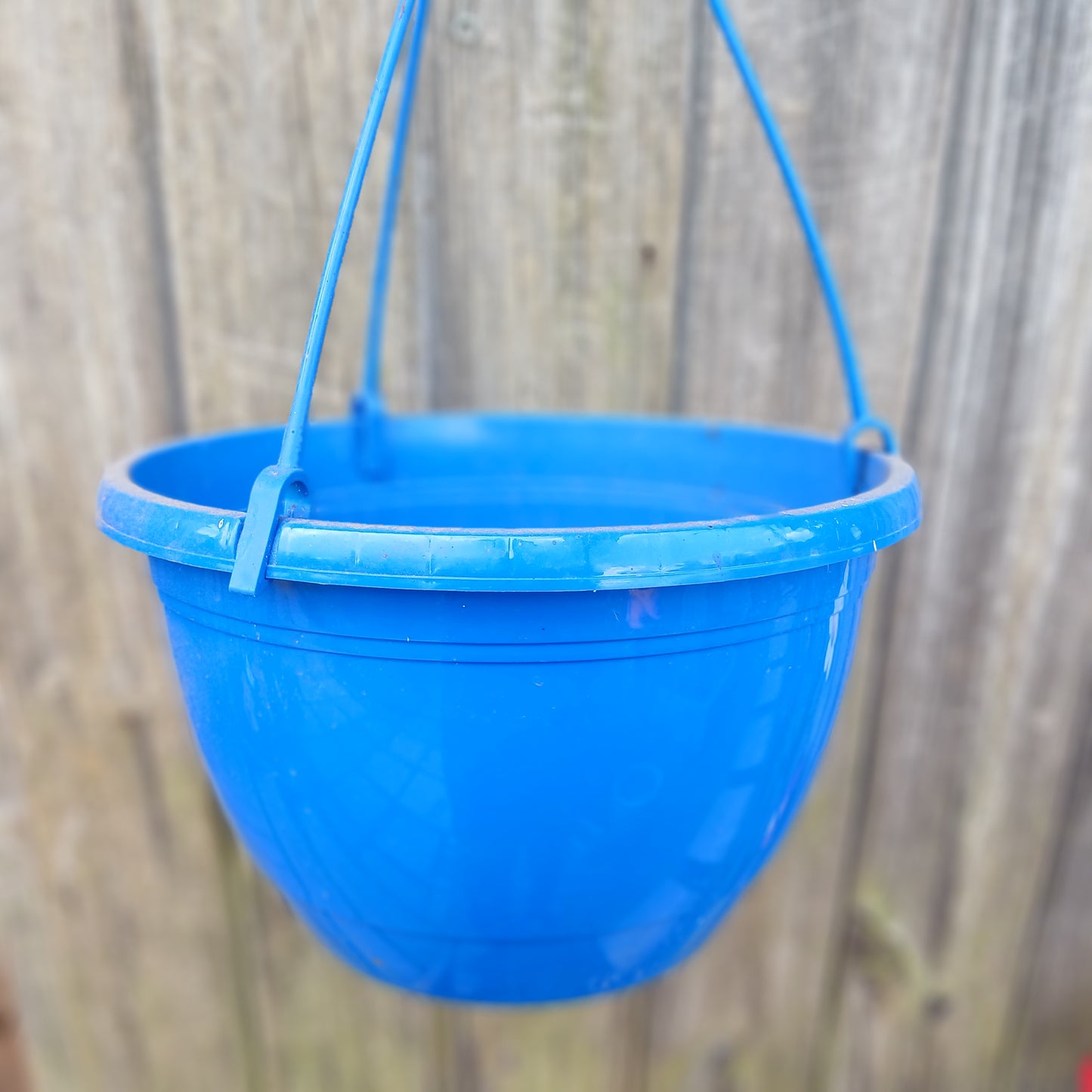 Plastic Hanging Baskets 25cm