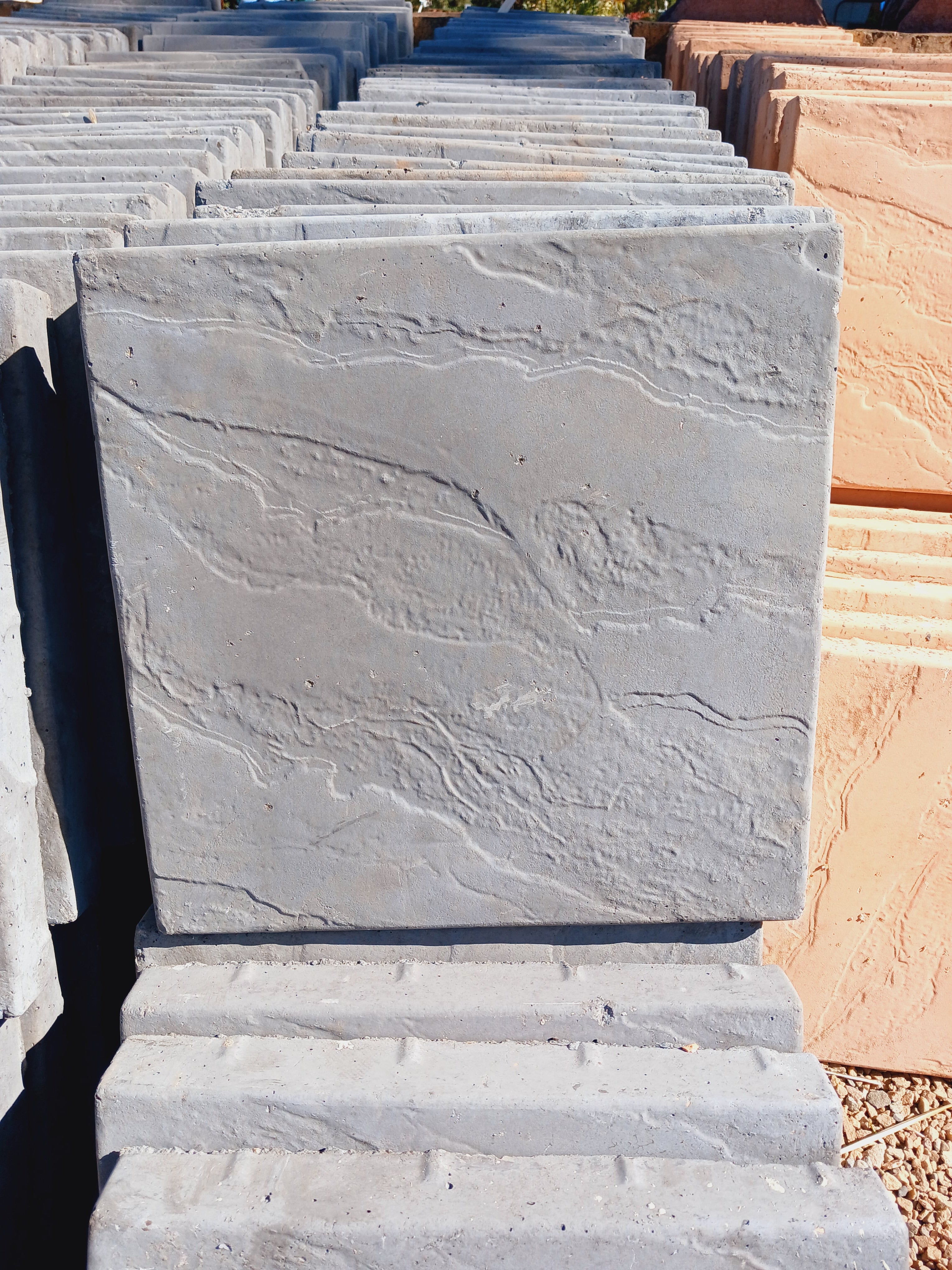 400mm x 400mm Charcoal (Black)