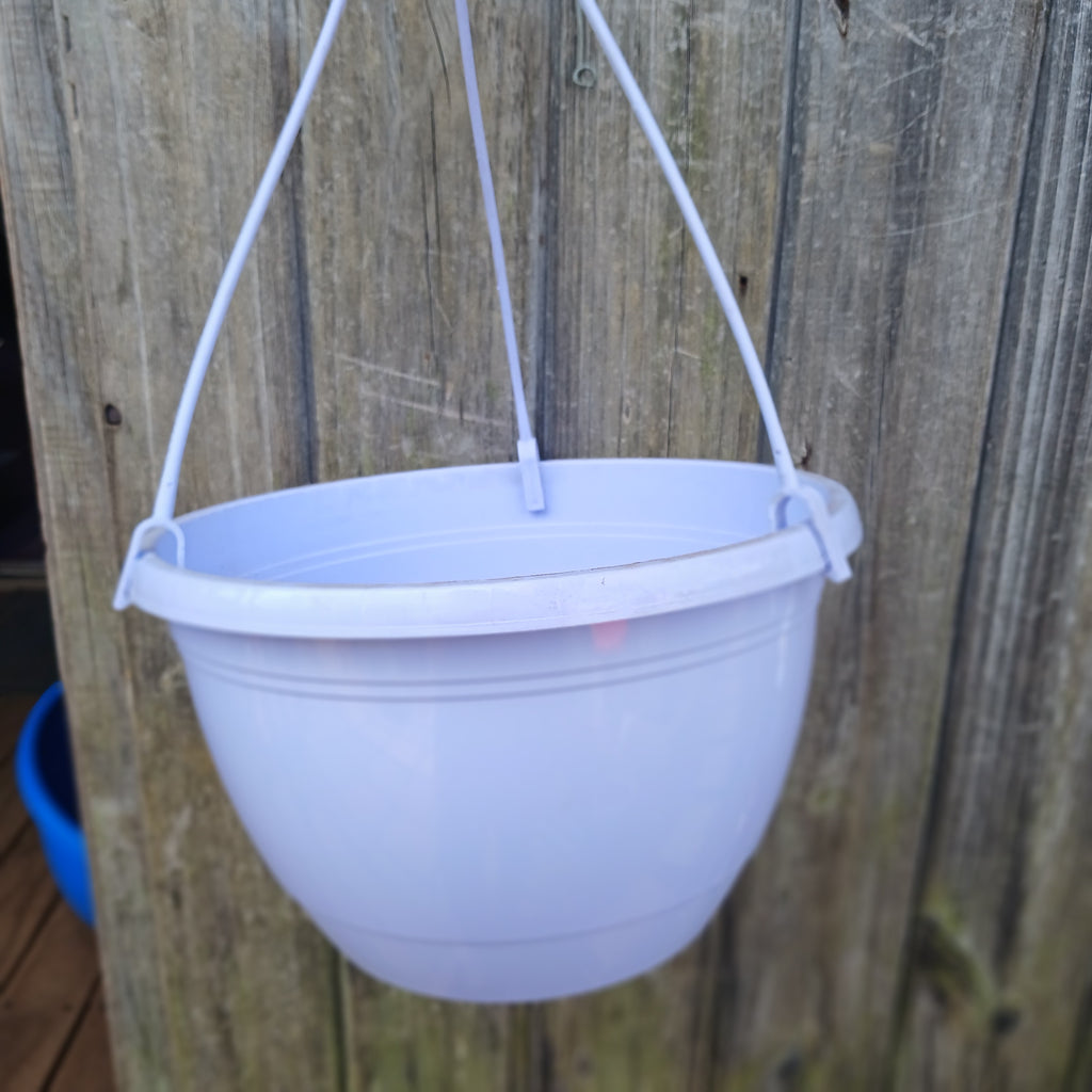 Plastic Hanging Baskets 25cm