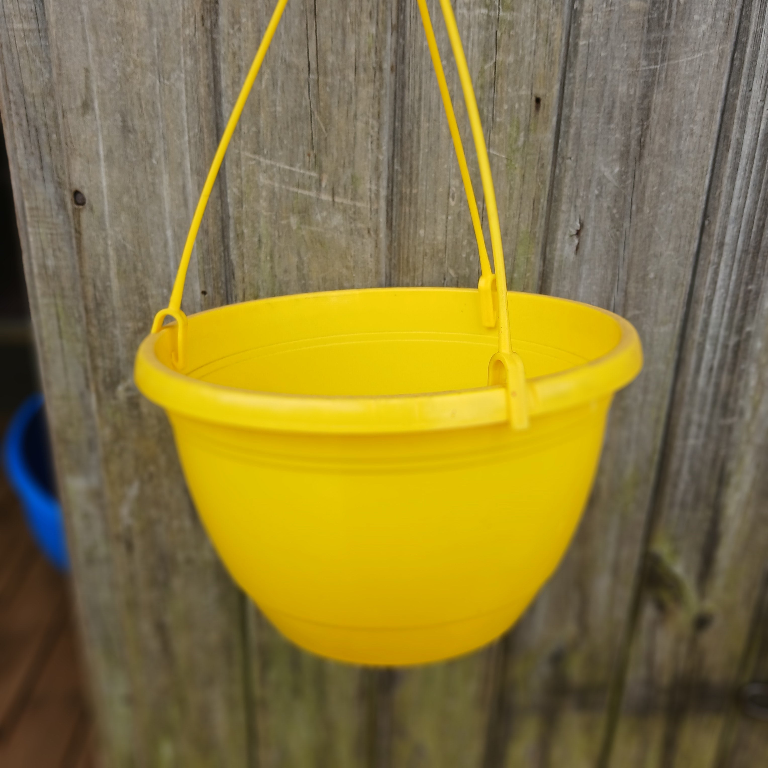 Plastic Hanging Baskets 25cm