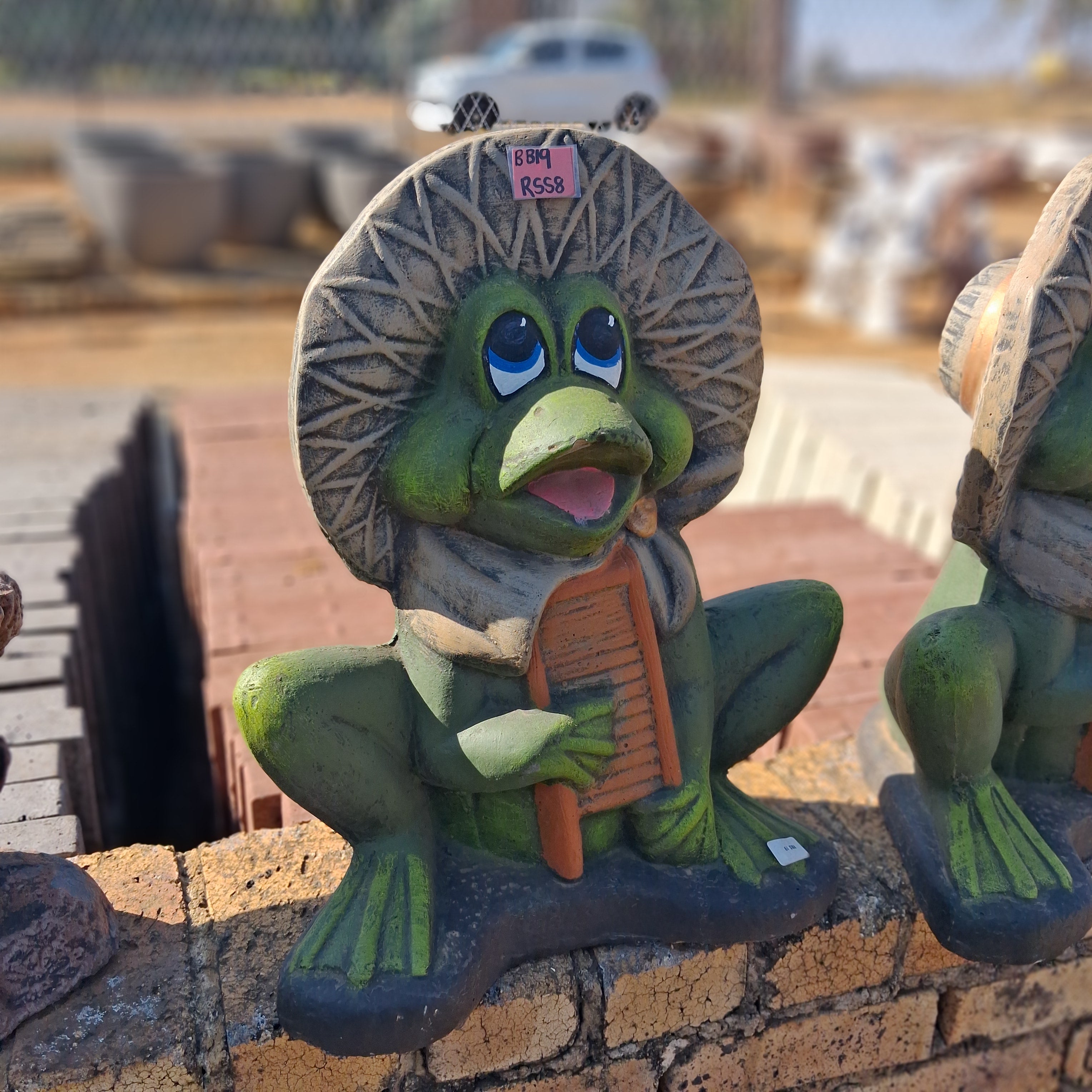 Frog Playing Instrument Décor (BBS19)