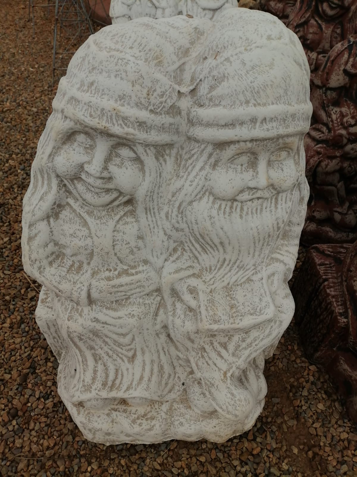 Concrete Decorative Granny and Grandpa Feature – WHITE (C024)