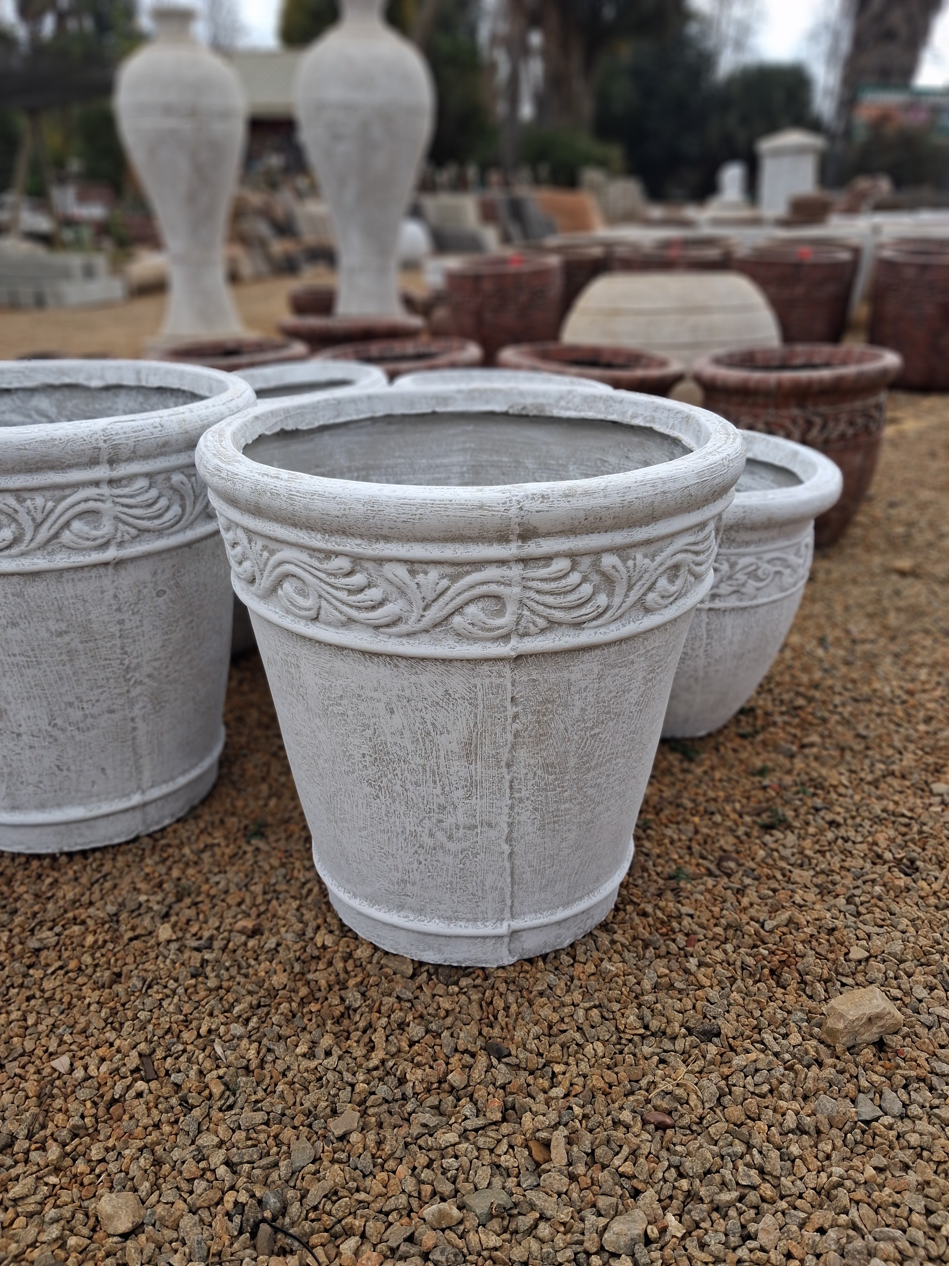 Medium Round White Pot(CAP185)