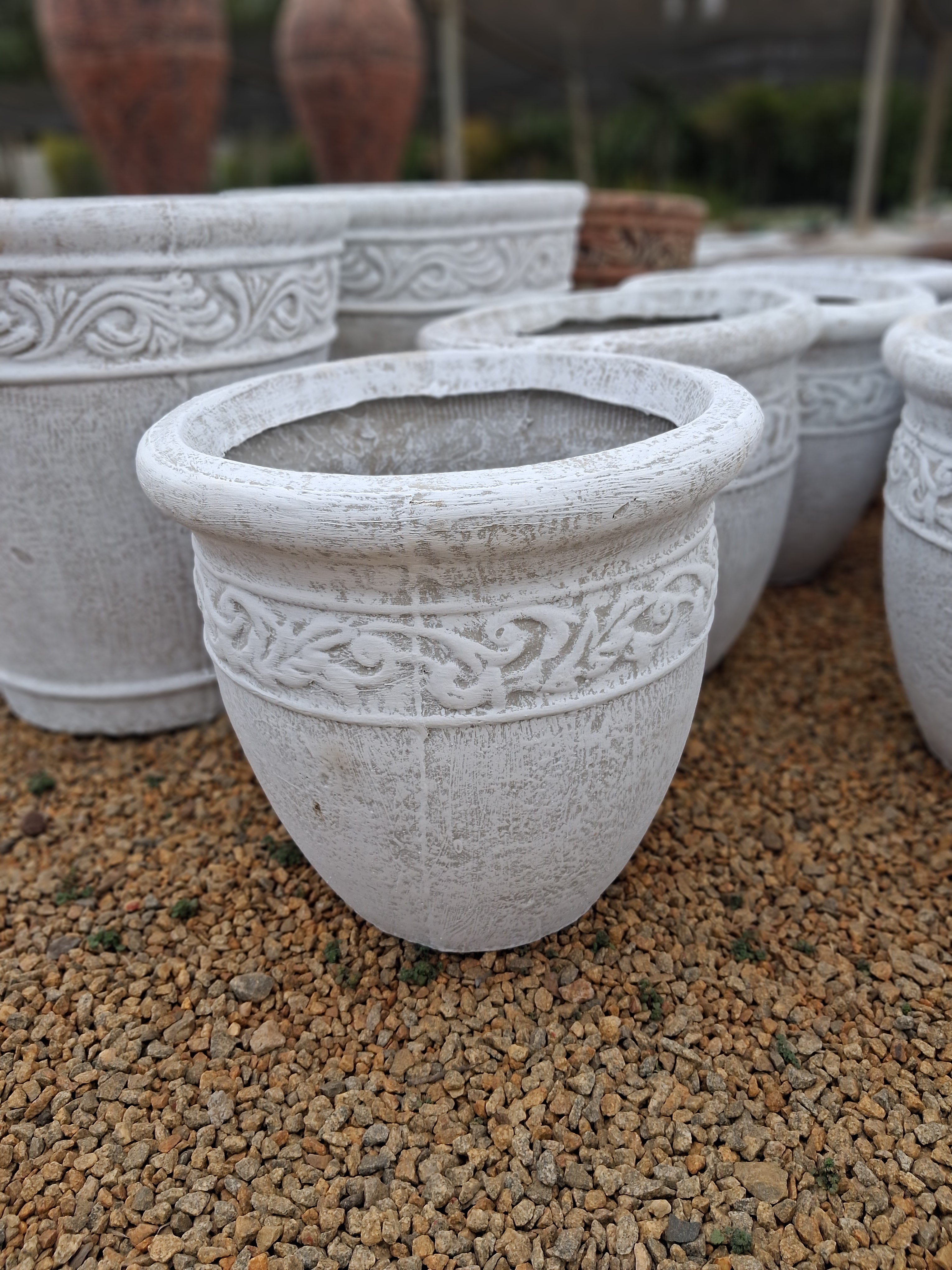 Medium Round White Pot (CAP225)