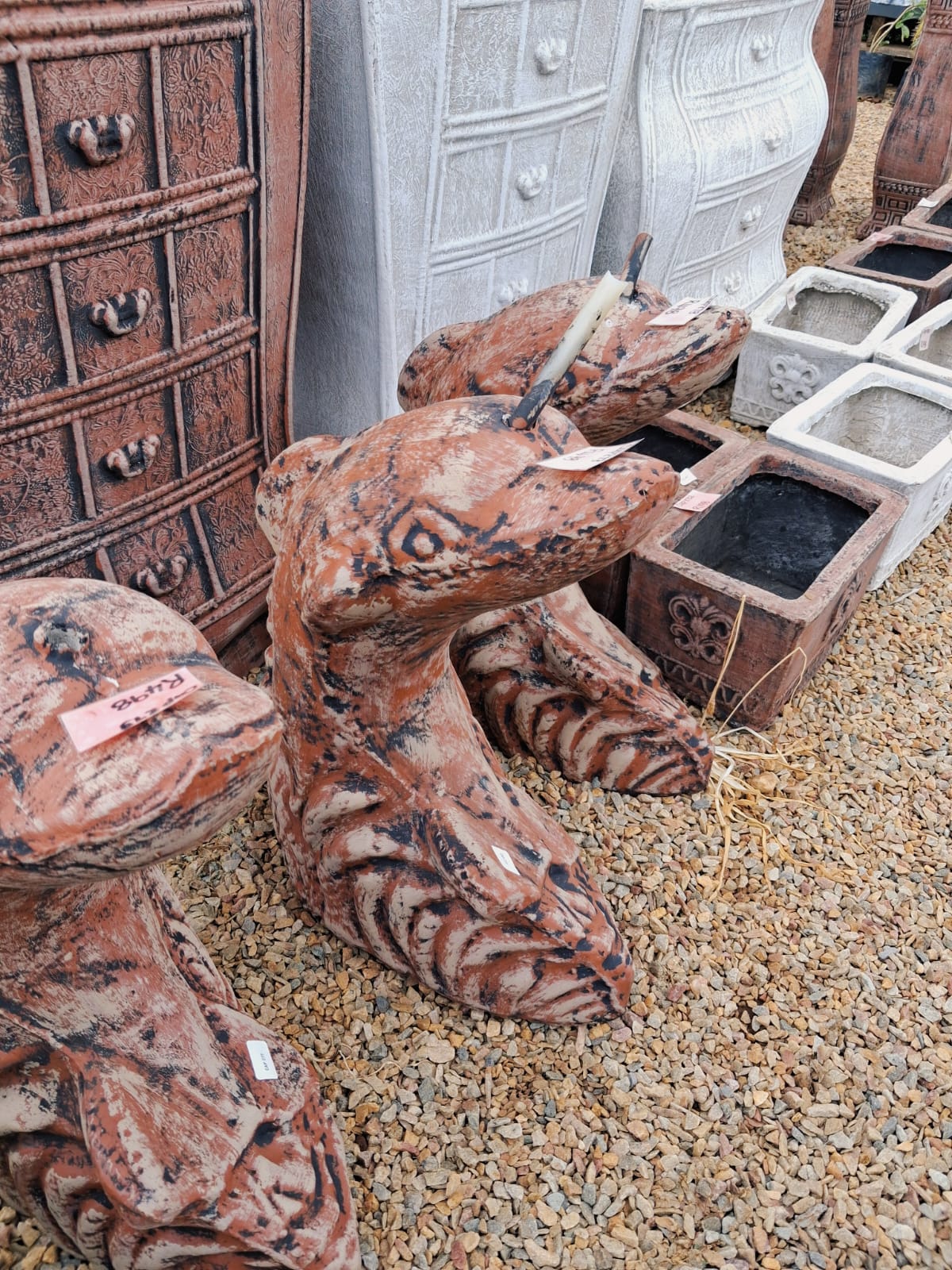 Concrete Decorative Dolphin – Brown (CAP274)