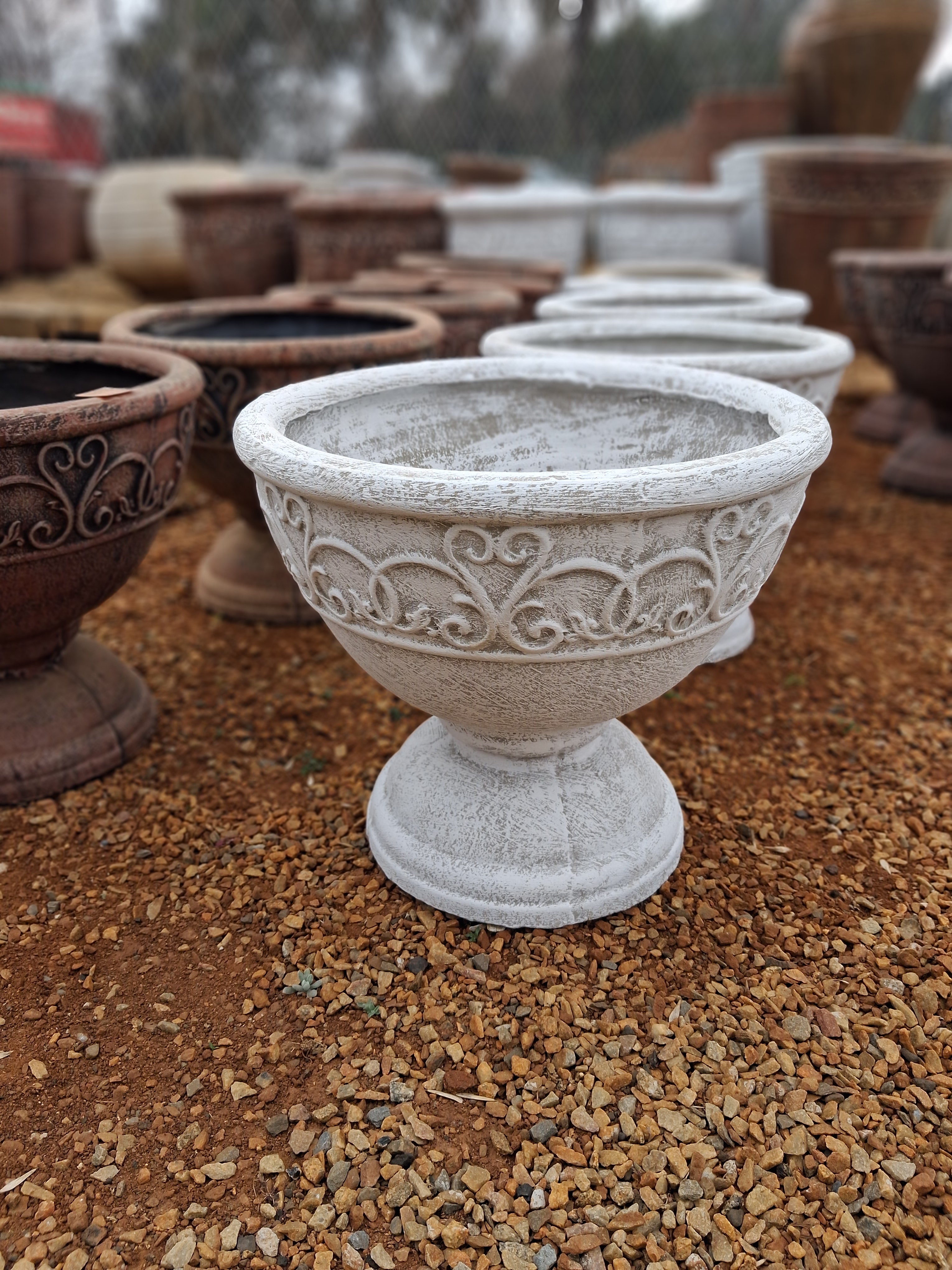 Medium Wine Cup Planter – White (CAP300)