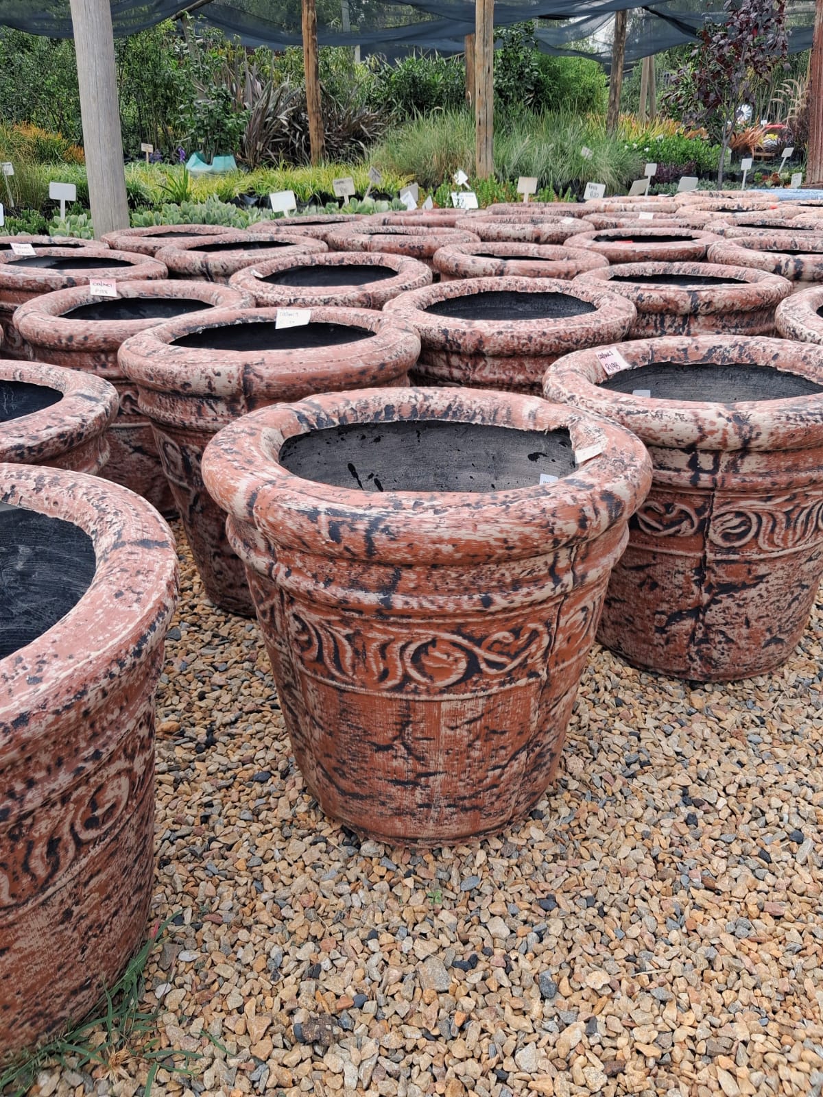 Small Round Feature Pot – Brown (CA/WC1)