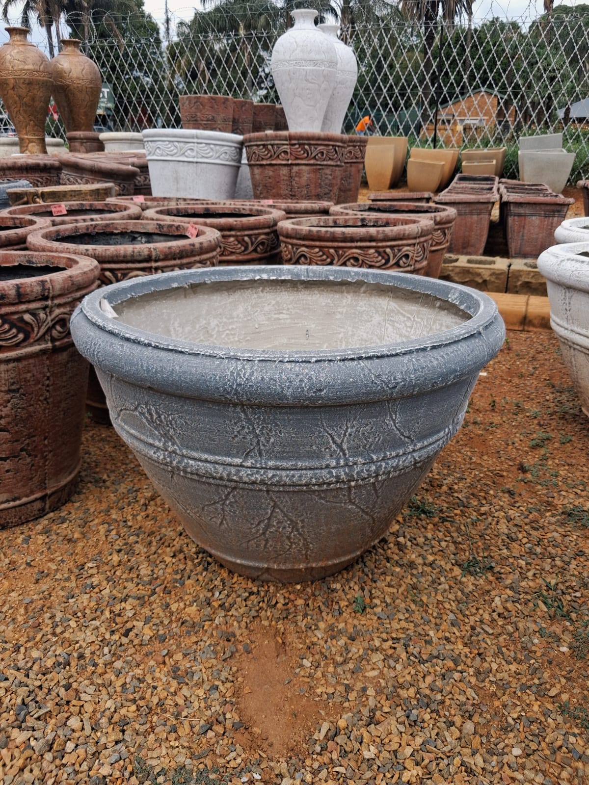 Large Round Pot – Grey (HSC3)