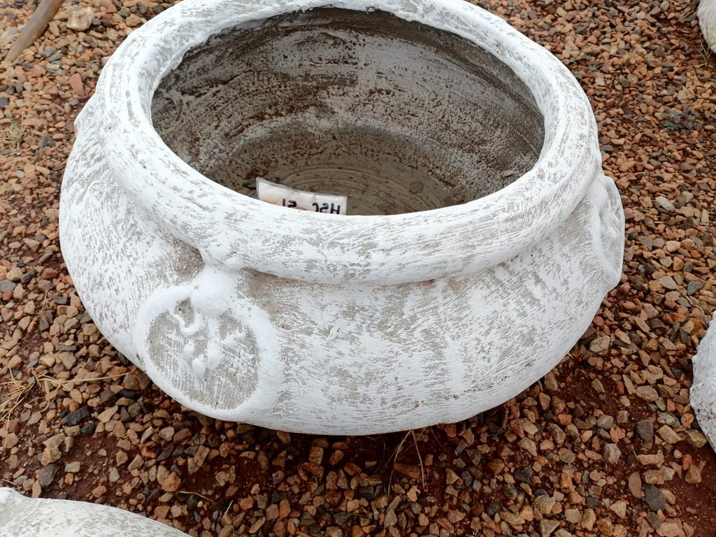 Round Pot Planter with Flower – White (HSC51)