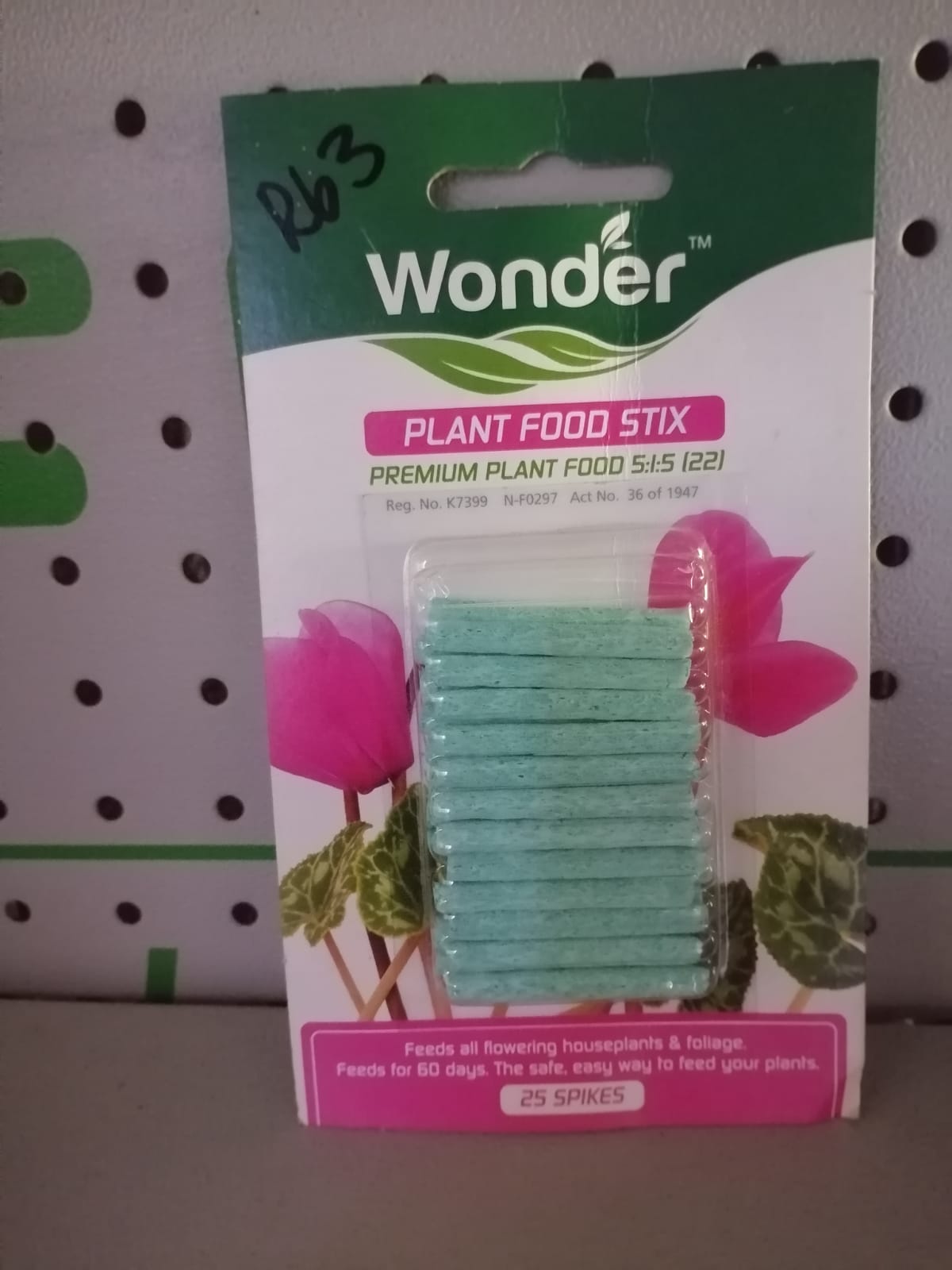 Wonder Plant Food Sticks 5:1:5